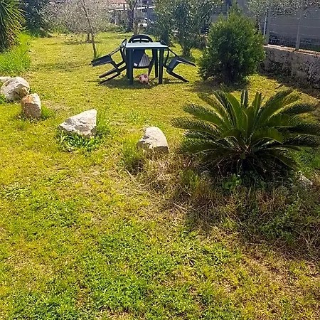 Beastella Bed and breakfast